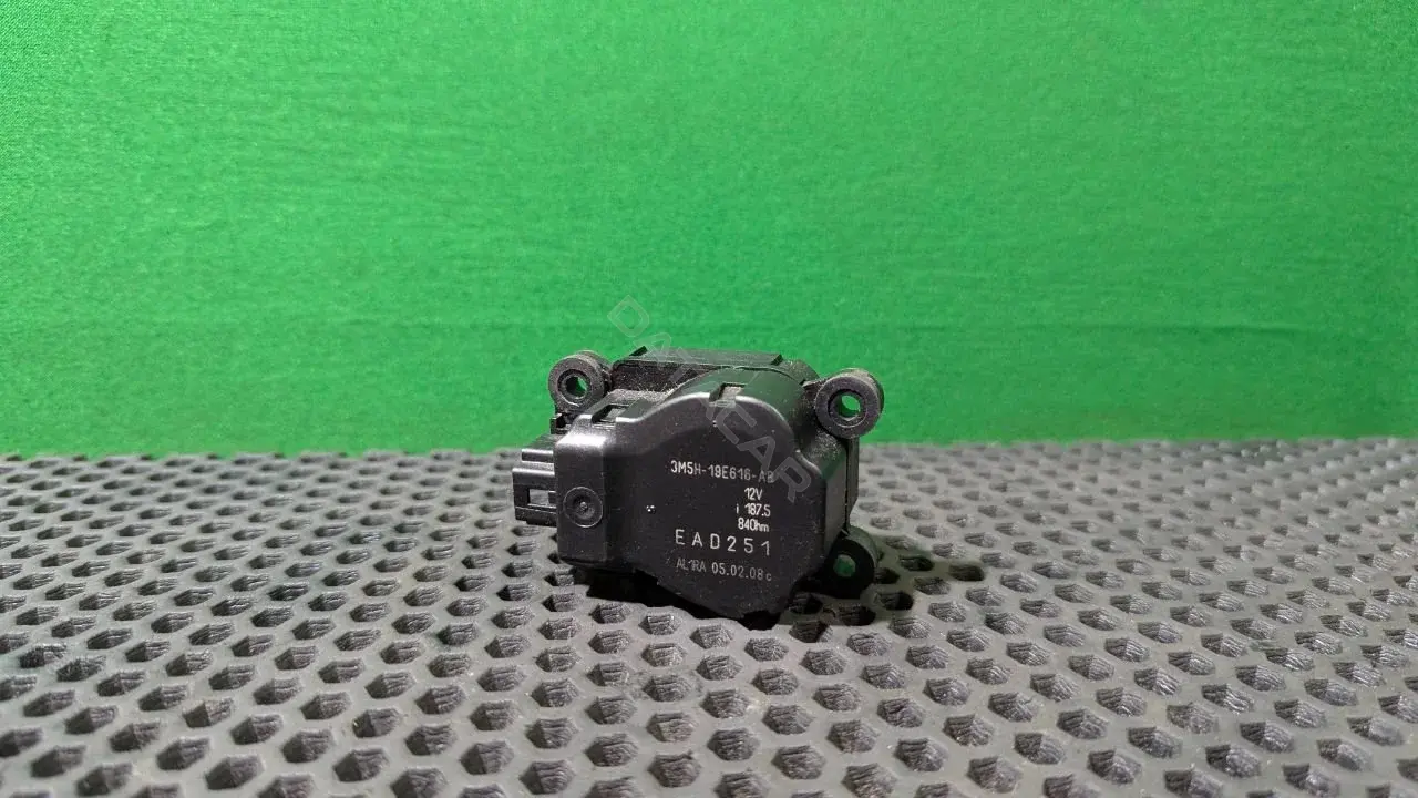 Мотор заслонки печки 3M5H 19E616 AB