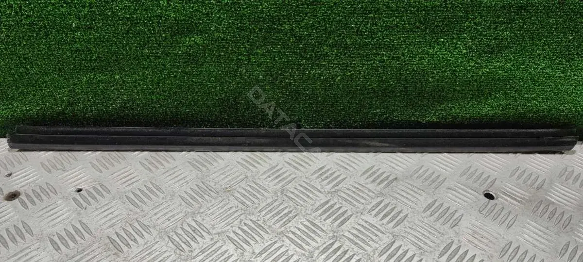 Молдинг стекла 1Z0 837 479 A