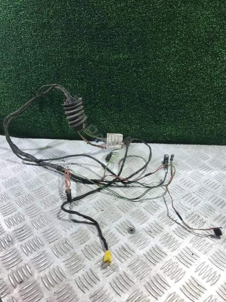 Проводка двери A2035407608