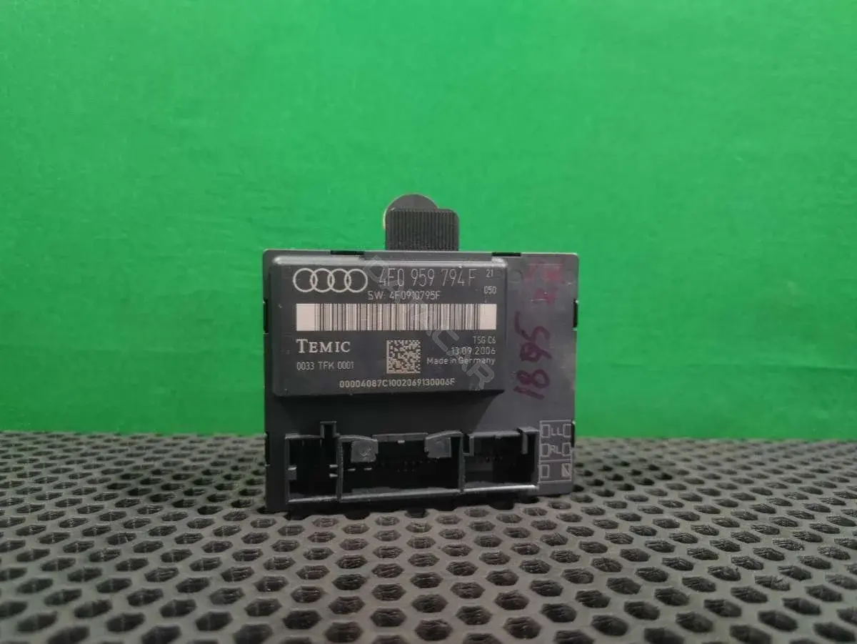 Блок управления двери 4F0910795F, 4F0 959 794 F