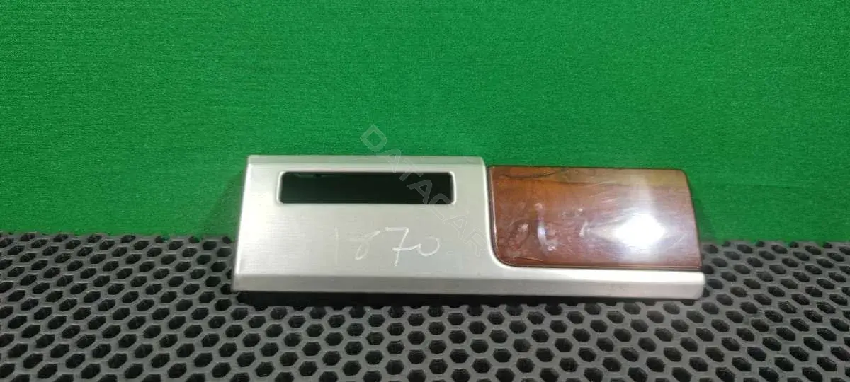 Панель передняя салона (торпедо) 7L6 857 189 J, 7L6 857 239