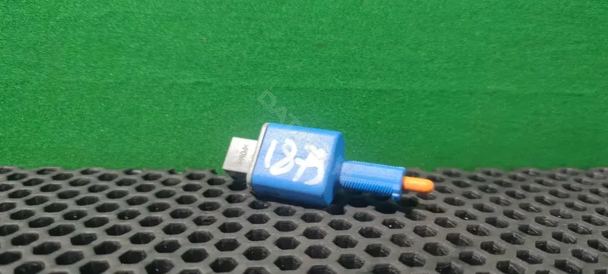 Датчик стоп сигнала 85521841