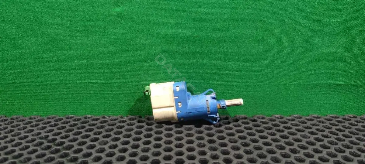 Датчик стоп сигнала 3M5T 9C872 AC