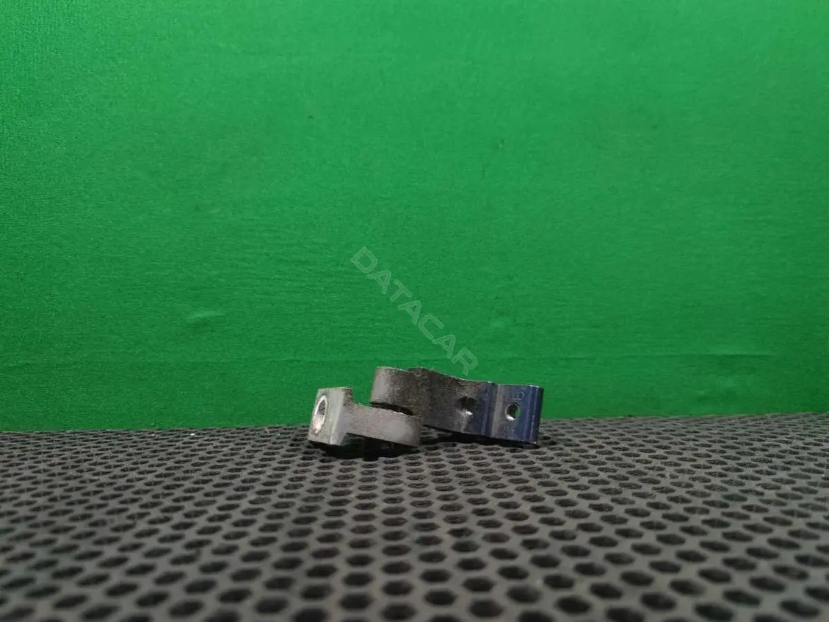 Петля двери 85115125