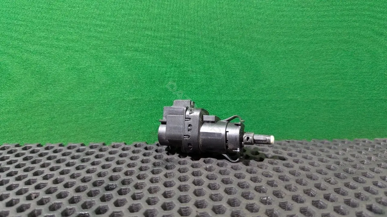 Датчик стоп сигнала 3M5T 13480 AC