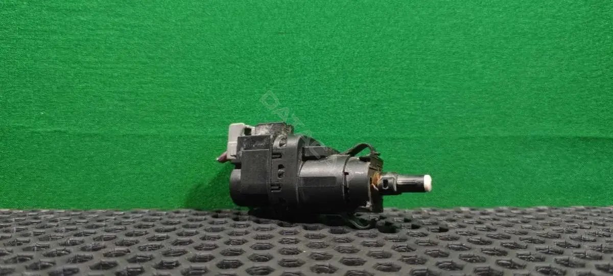 Датчик стоп сигнала 3M5T 13480 AC