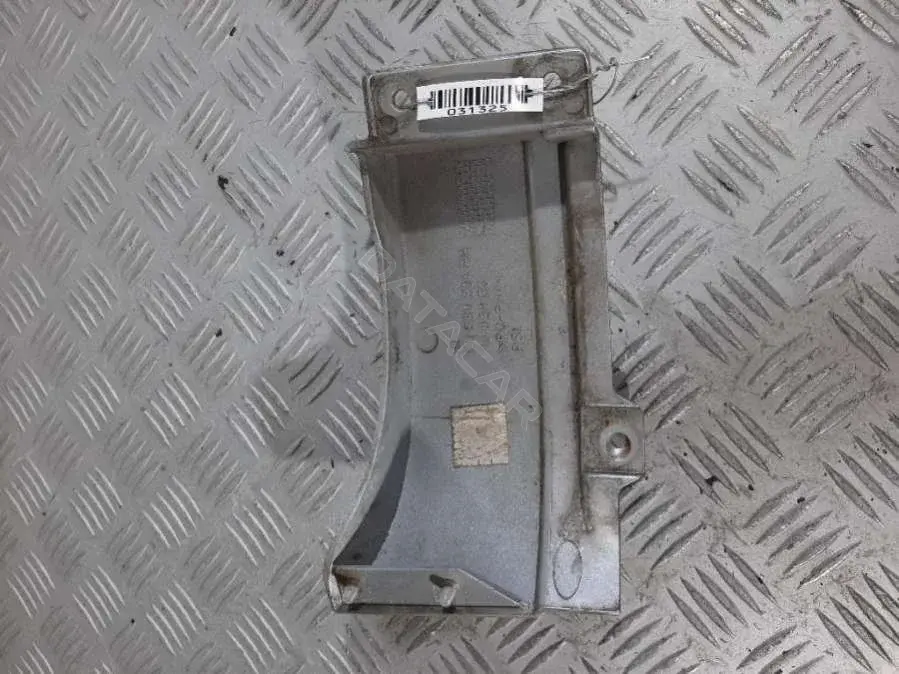 Ус под фару 80580504