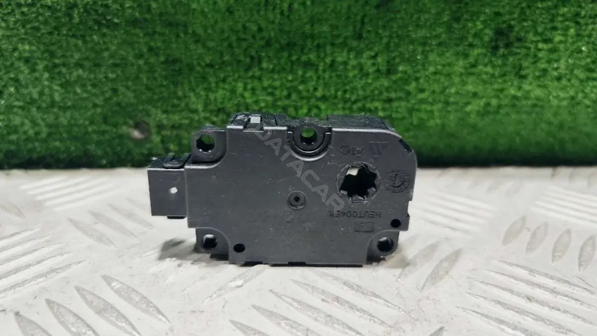 Мотор заслонки печки CZ1139300856, ZBAT004D08