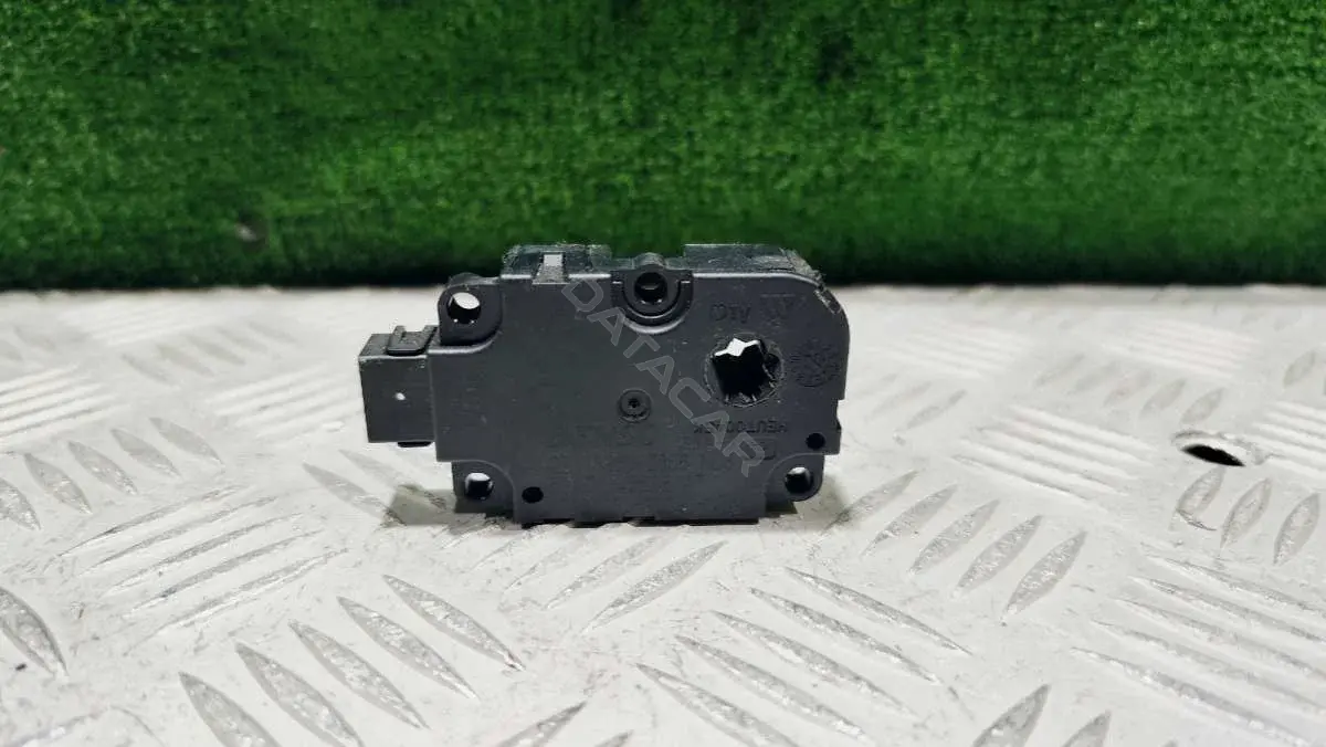 Мотор заслонки печки CZ1139300856, ZBAT004D08