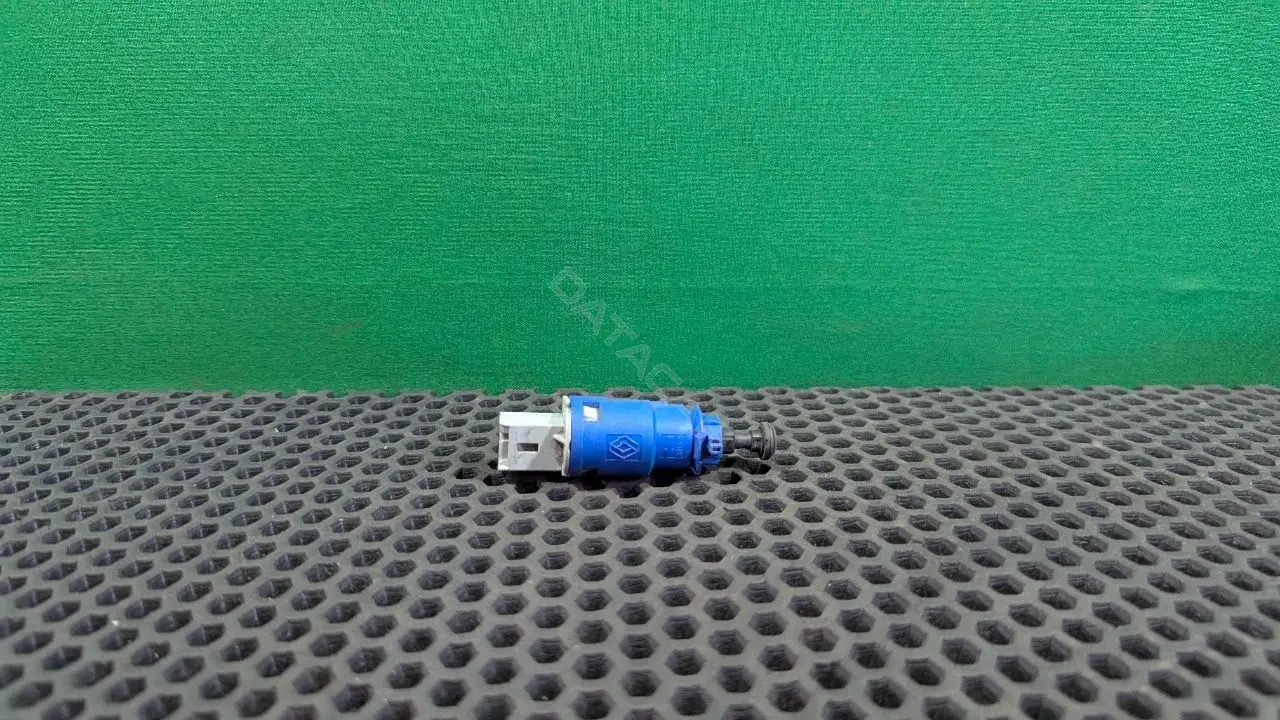 Датчик стоп сигнала 8200 276 359 B
