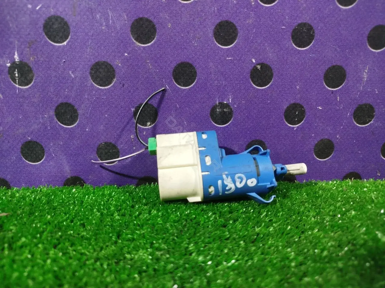 Датчик стоп сигнала 3M5T-9C872-AC