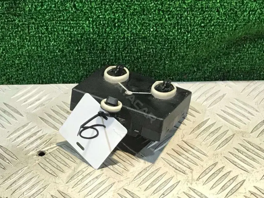 Блок управления двери 4F0959792E