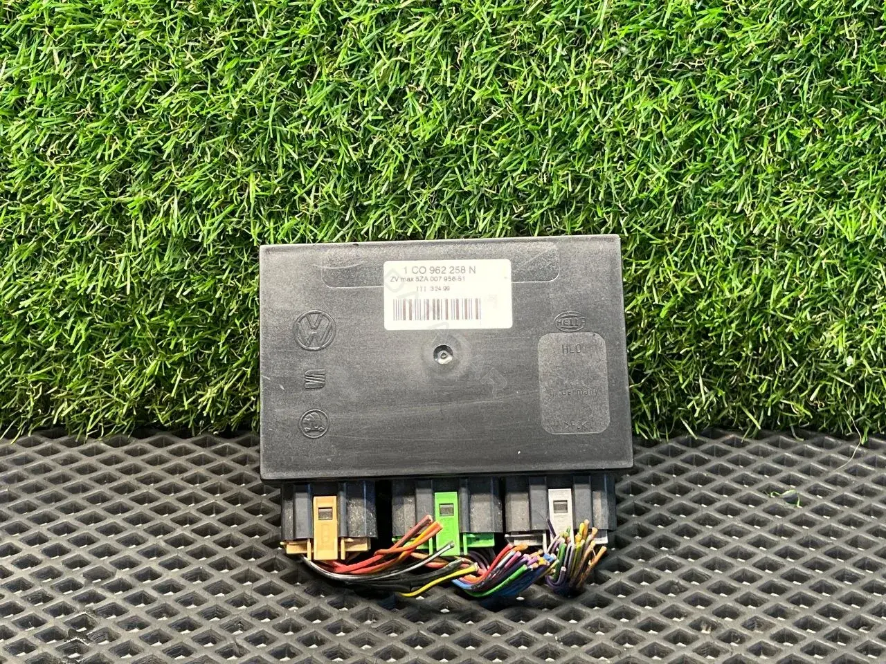 Блок комфорта 1C0 962 258 N