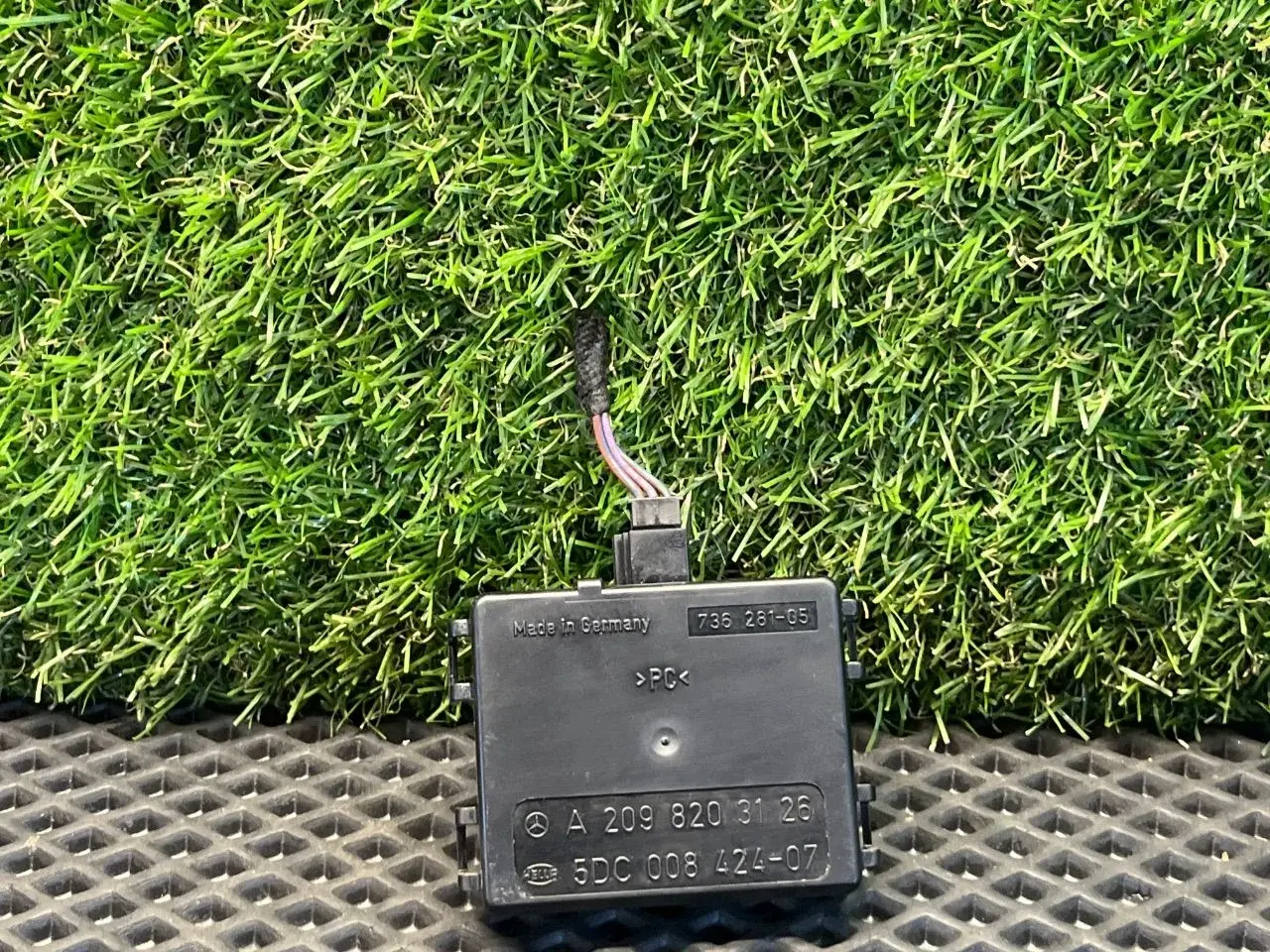 Датчик дождя 5DC 008 424-07, A 209 820 31 26