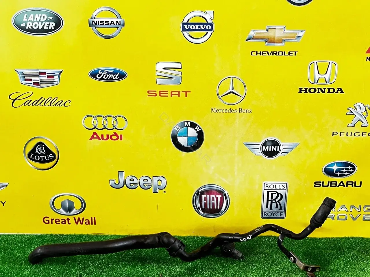 Патрубки системы охлаждения 059121055