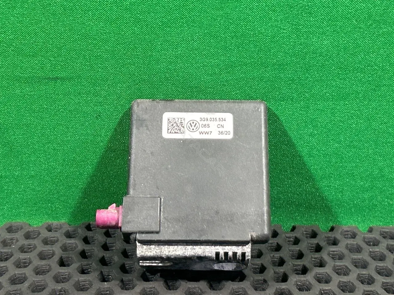 Антенна 3G9 035 534