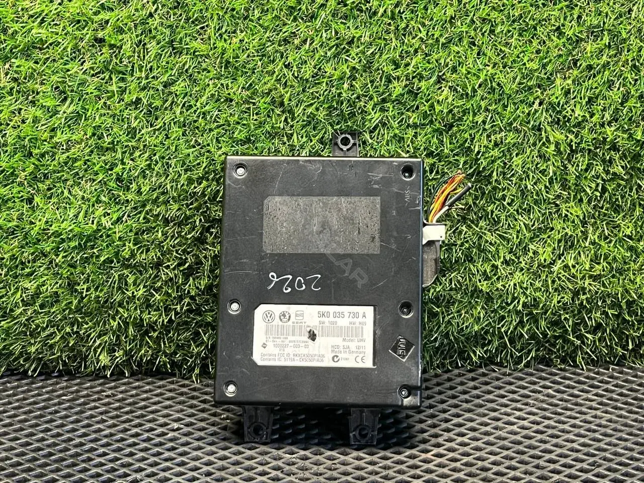 Блок комфорта 5K0 035 730A