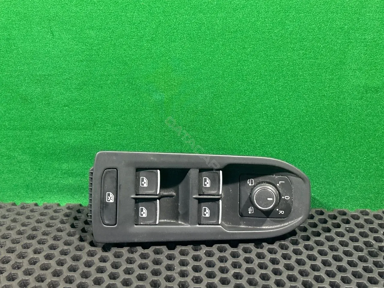 Кнопка стеклоподъемника 3G0 959 565 C, 5G0959857E