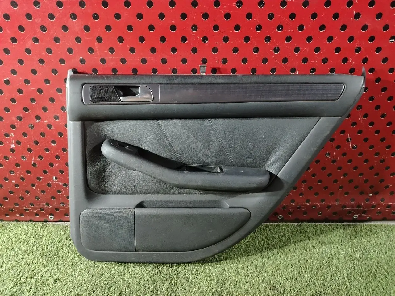 Дверная карта 4B0867306B