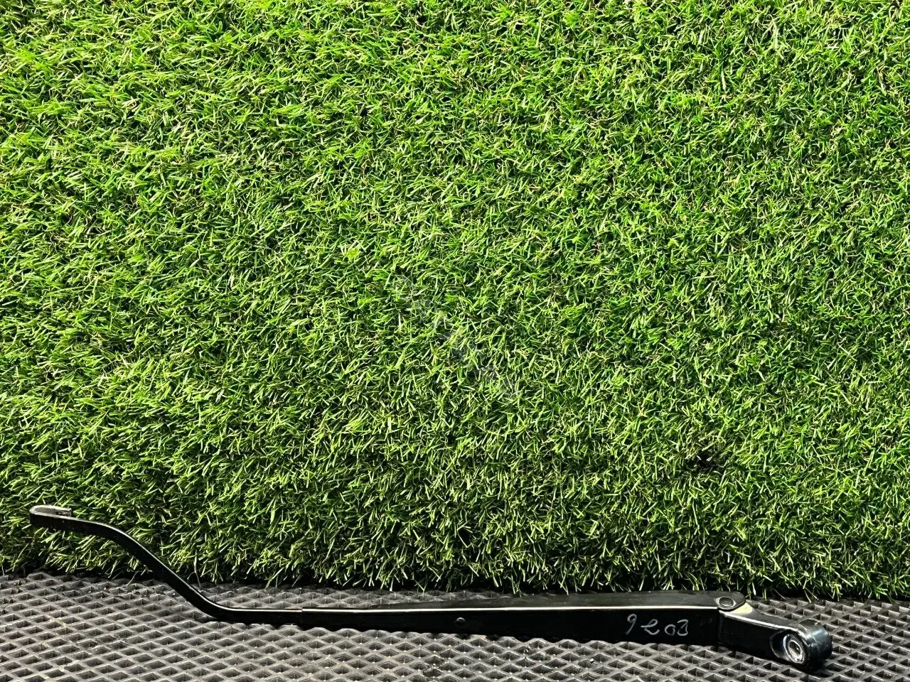Рычаг стеклоочистителя 114153679