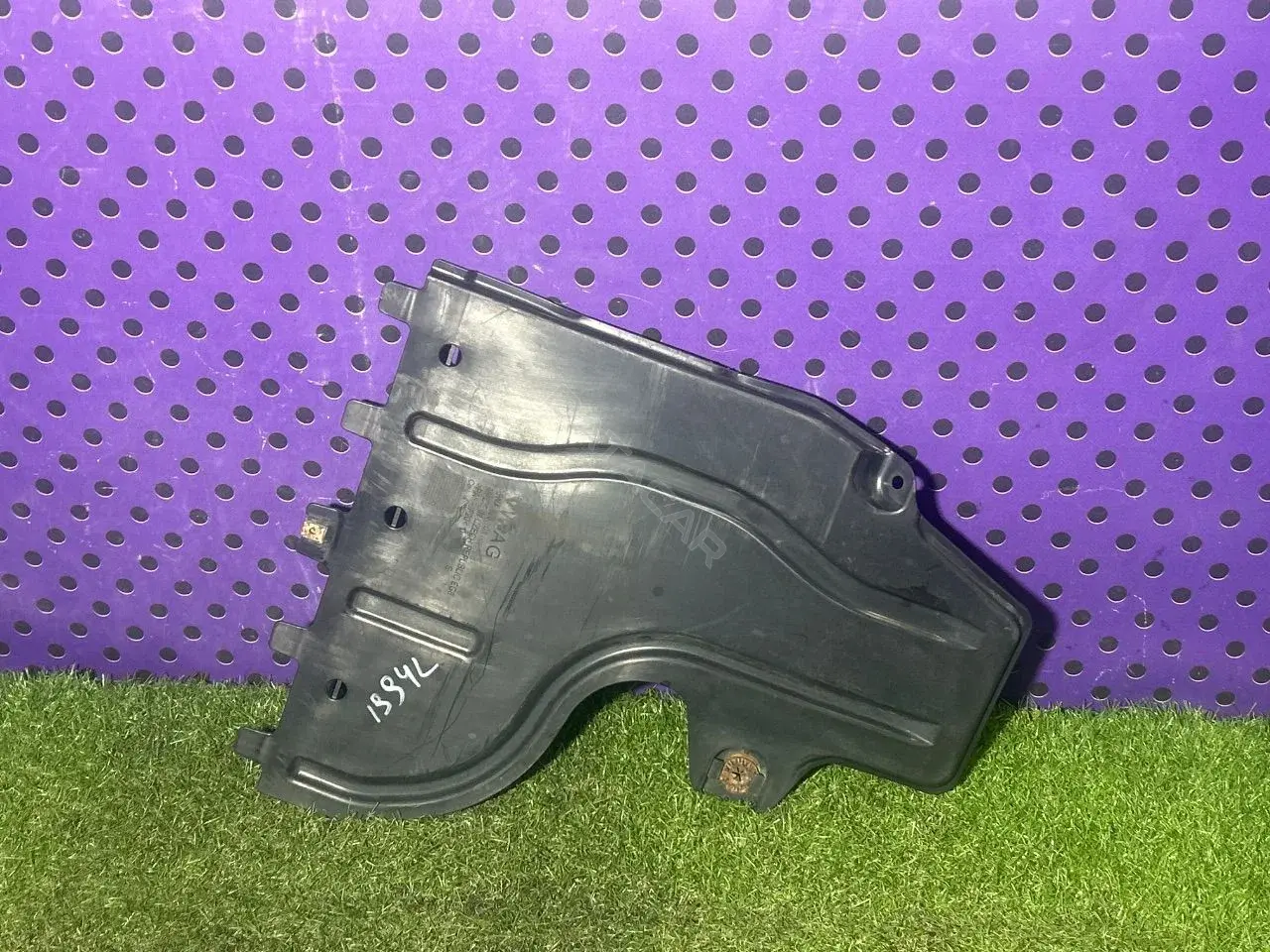 Защита днища 5WA 825 101
