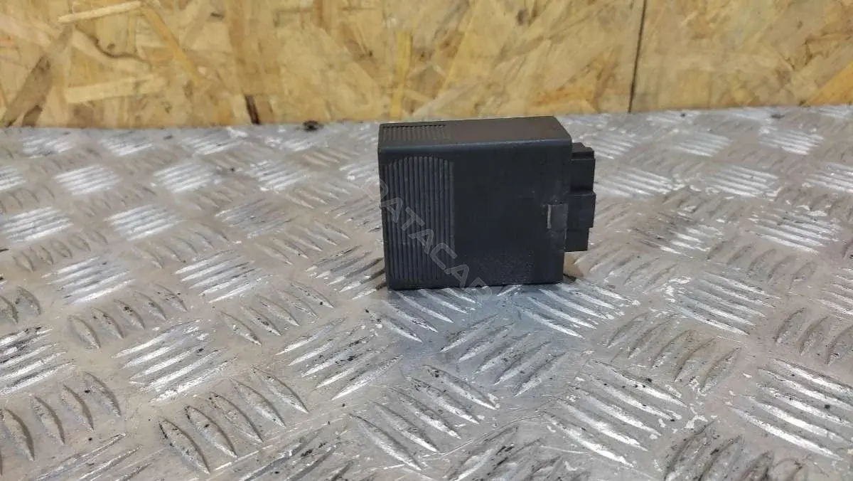 Многофункциональное реле A 000 446 00 27