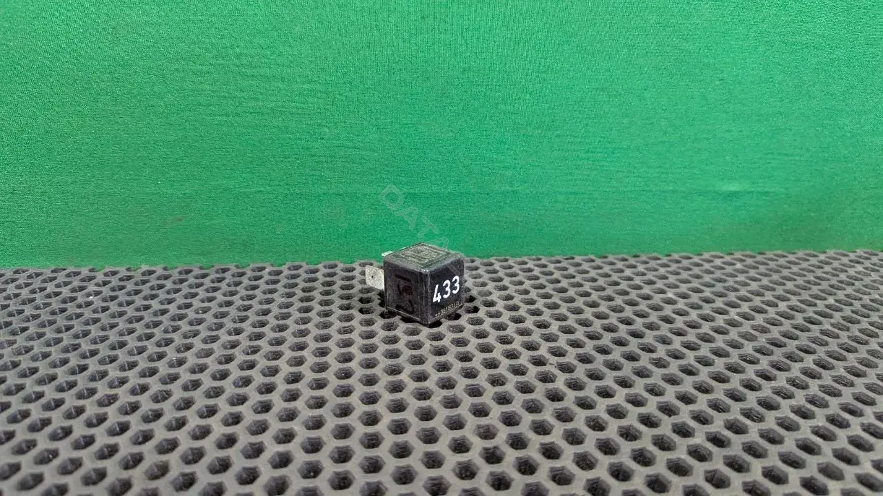 Многофункциональное реле 3D0 951 253A