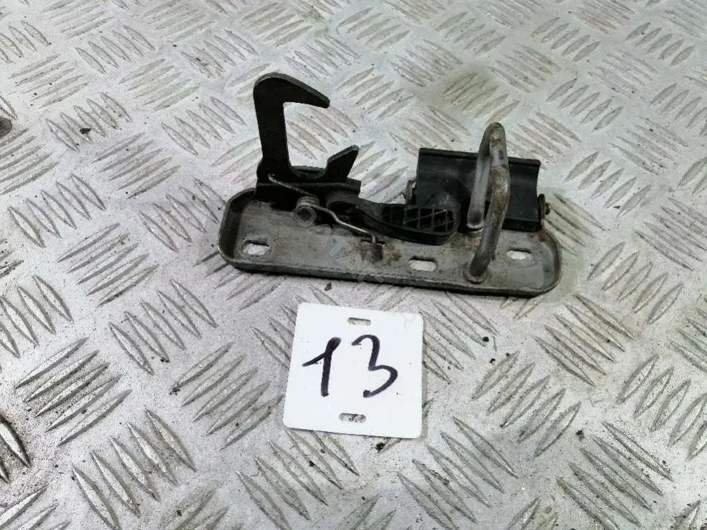 Замок капота 1K0823480