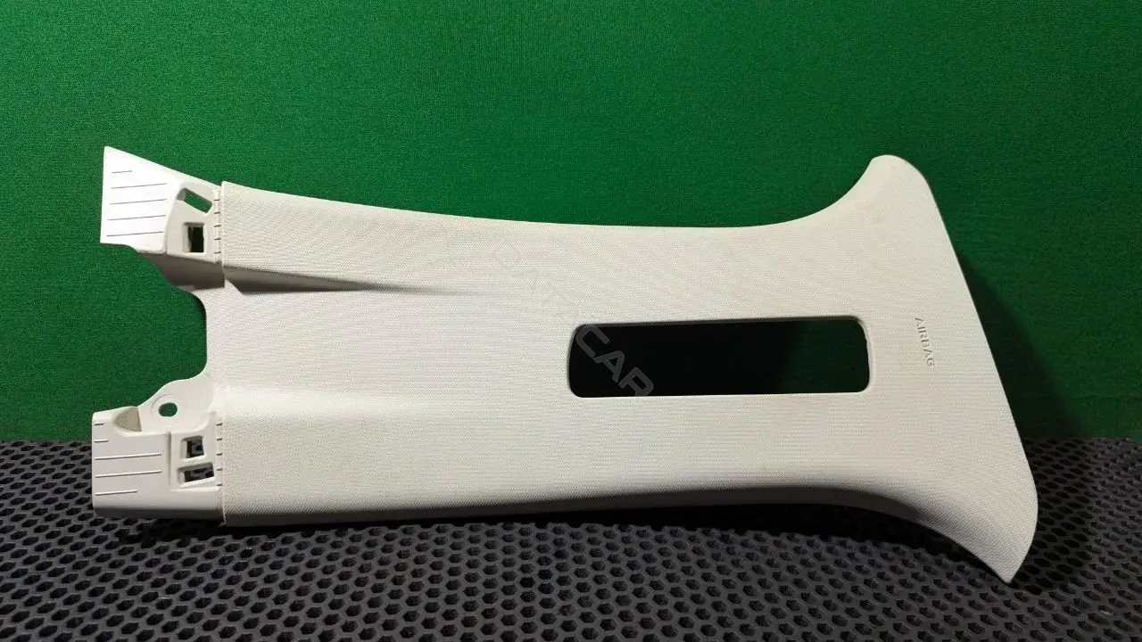 Обшивка стойки центральной FT4B R24582 AK
