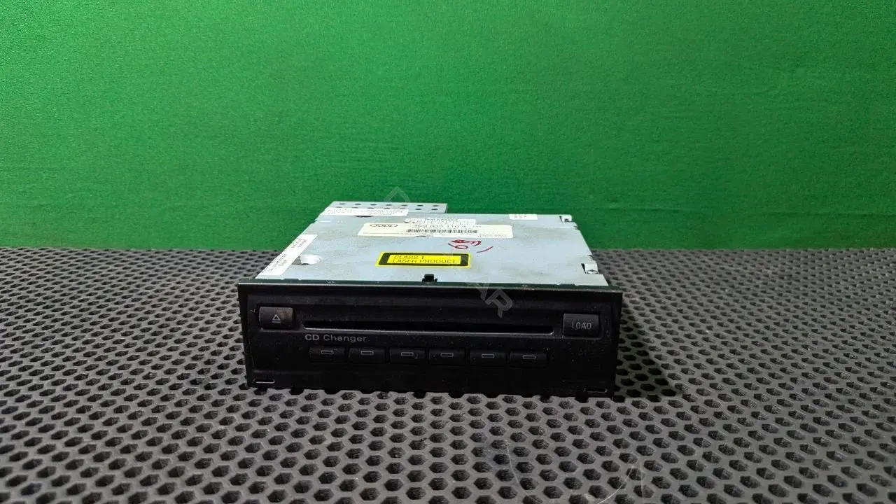 CD-чейнджер 4E0 035 110 A, 4E0 910 110 C