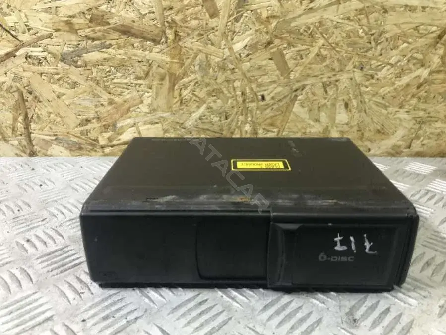 CD-чейнджер 4B0 035 111