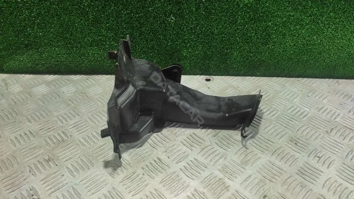 Накладка моторного отсека 575509, 64316925978-6