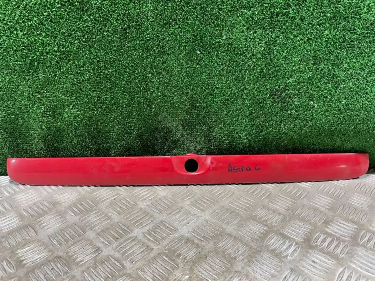 Накладка двери 64733057