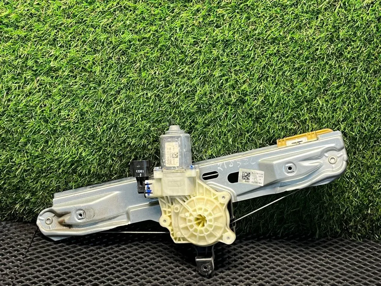Стеклоподъемник BM51 A27001BA