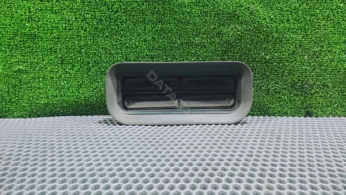 Решетка вентиляции кузова 3D0819465