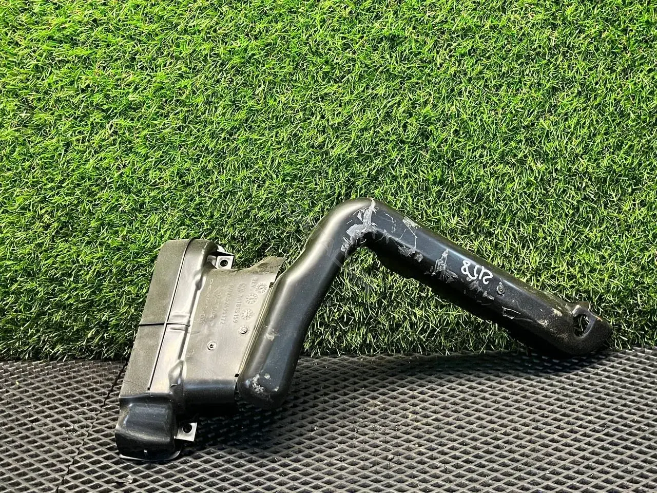 Воздуховод 7H1 815 159