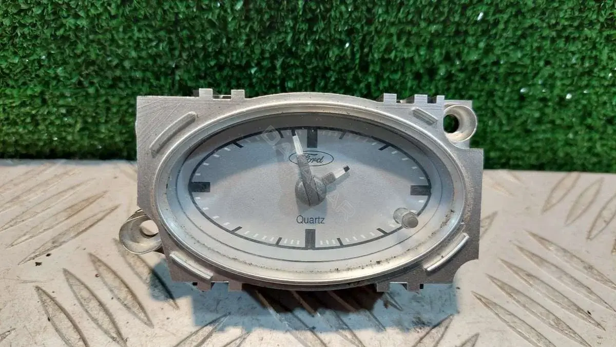 Часы 1S7115000AG