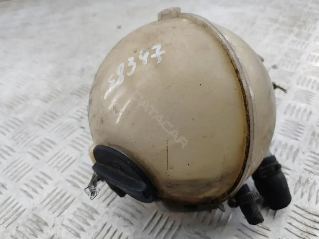Расширительный бачок A6395010203