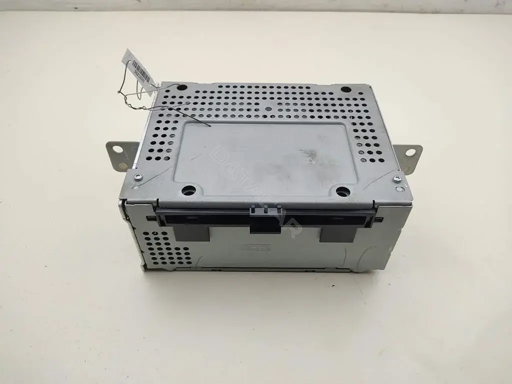Магнитола E1BT18C815KR