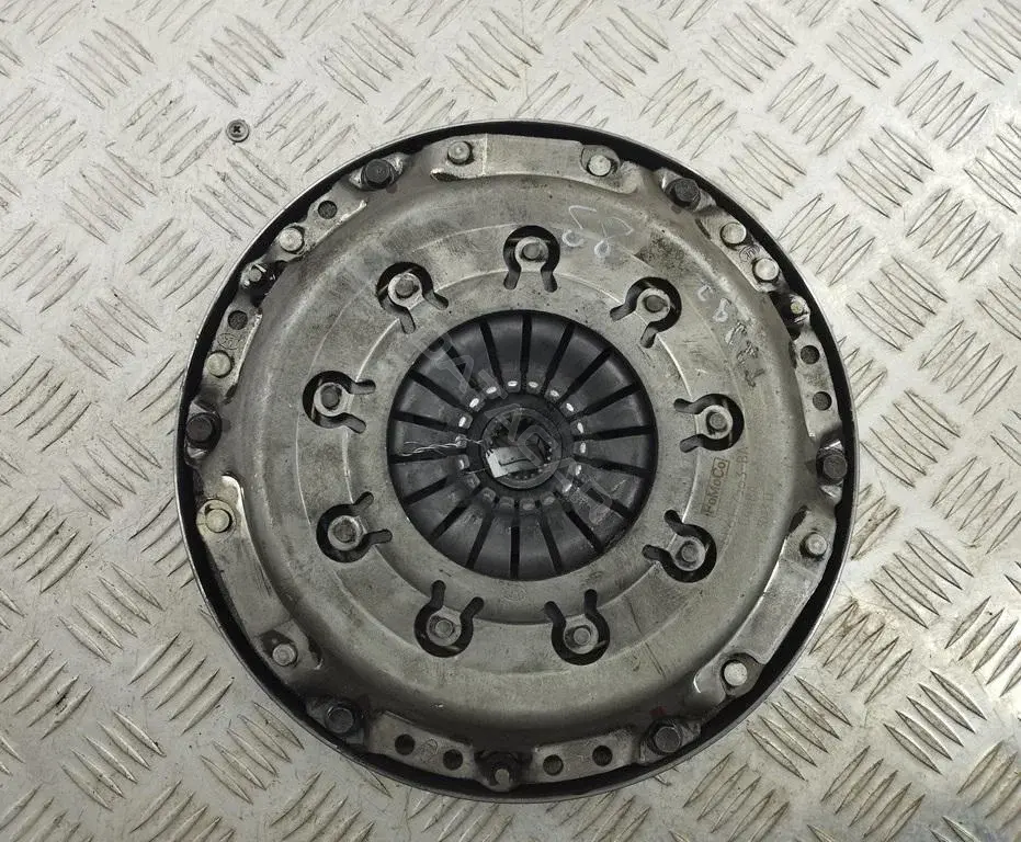 Маховик BV617563BA