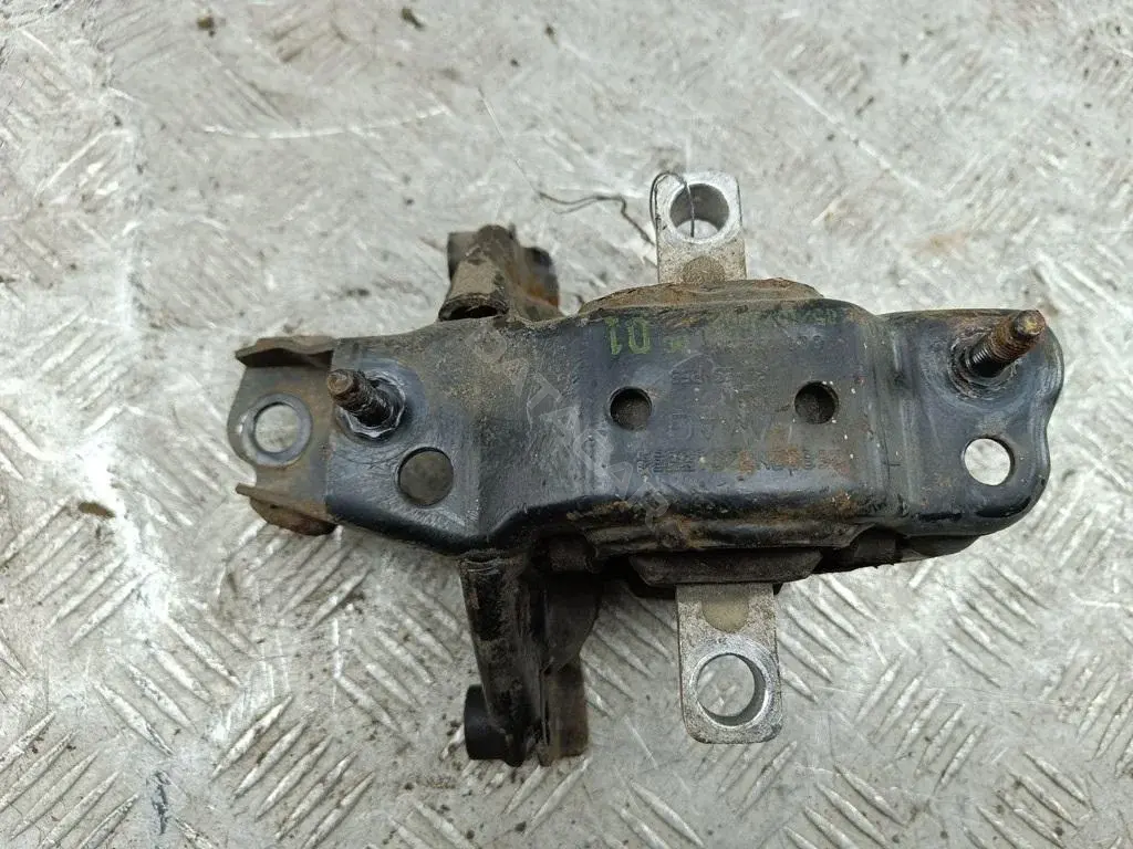 Подушка КПП 6Q0199555AC