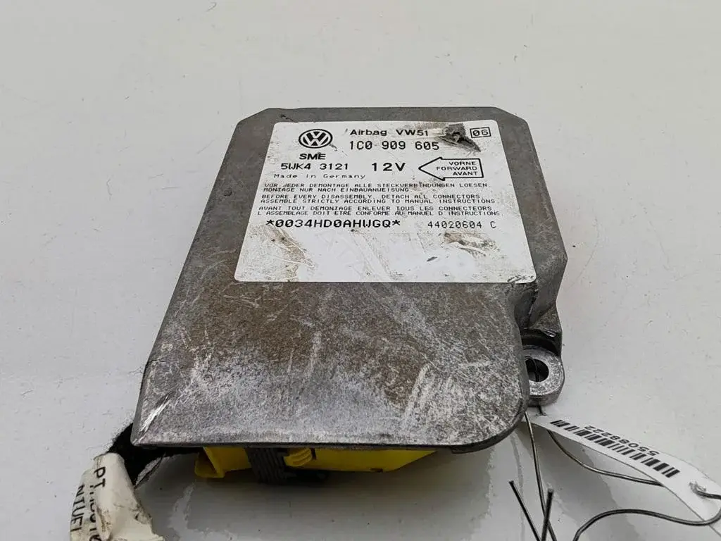 Блок управления подушками безопасности 1C0909605