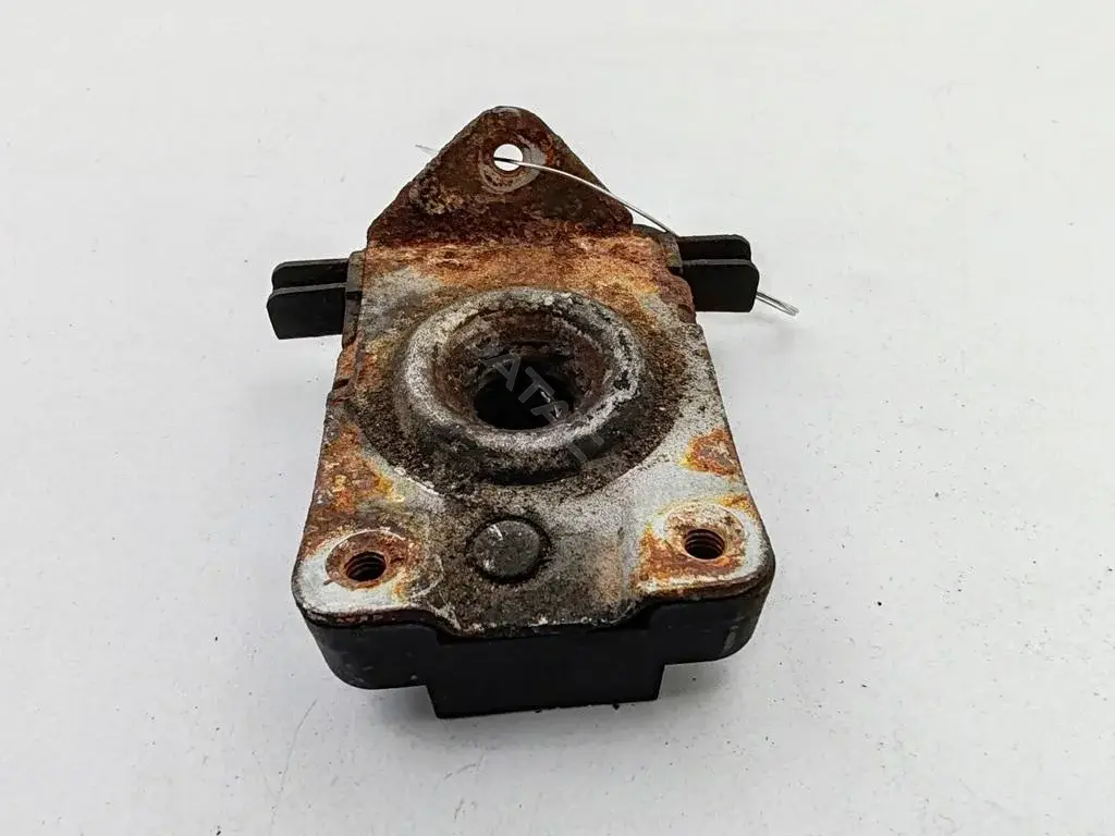 Замок капота 8203859