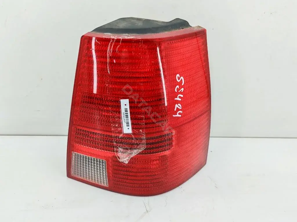 Задние фонари 1J9945096M