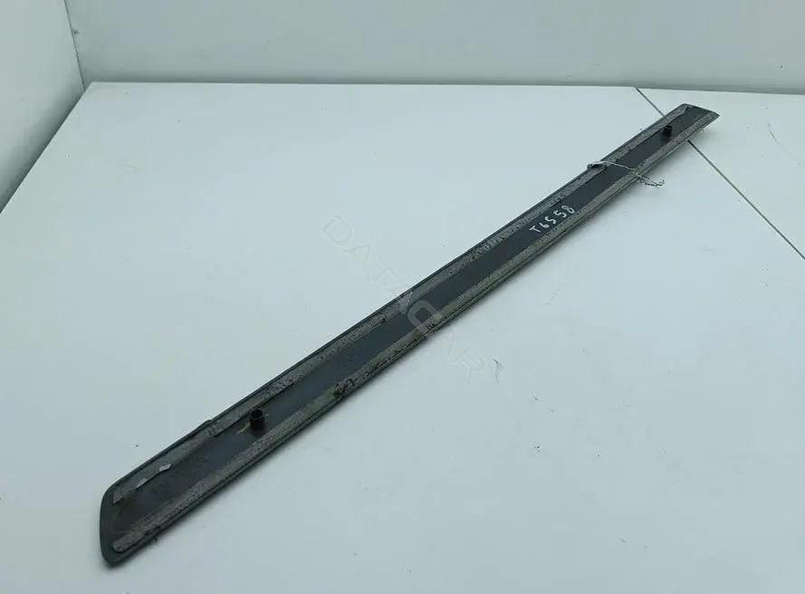 Молдинг двери 3M51R20938AC