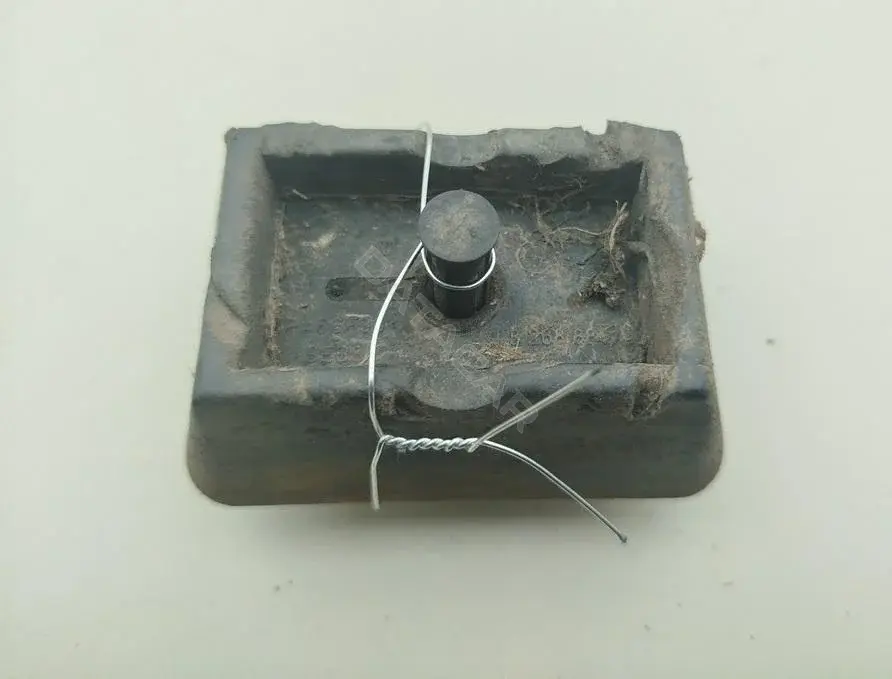 Заглушка домкрата 55429710
