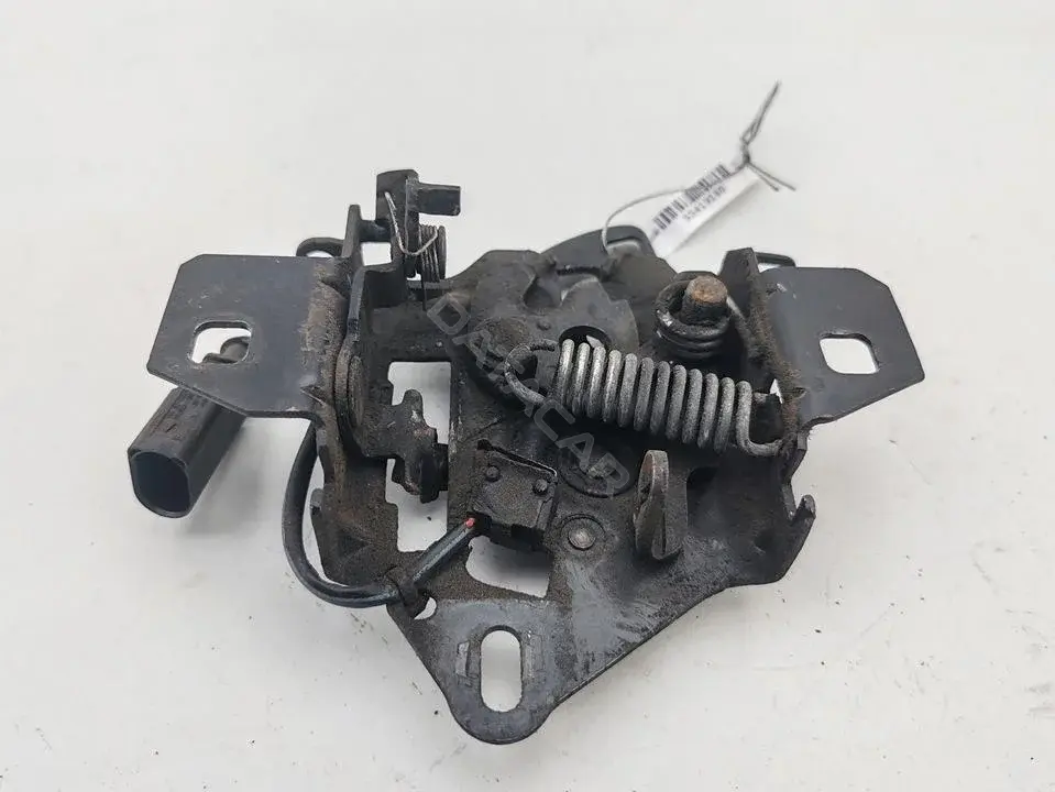 Замок капота 3B0823509Q