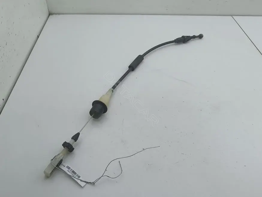Трос газа 2103002330