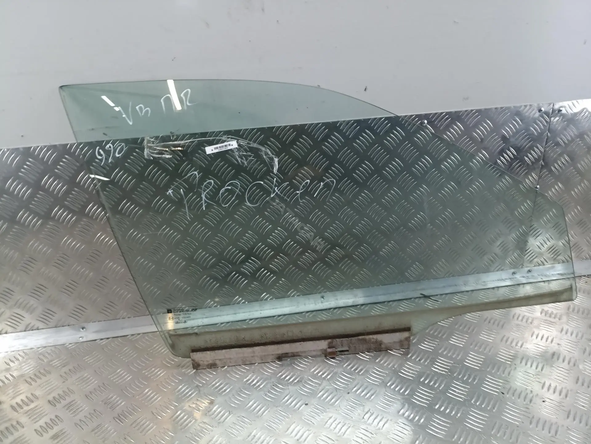 Стекло двери 54851920