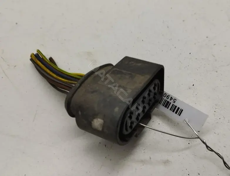 Разъем (фишка) проводки 1J0973735